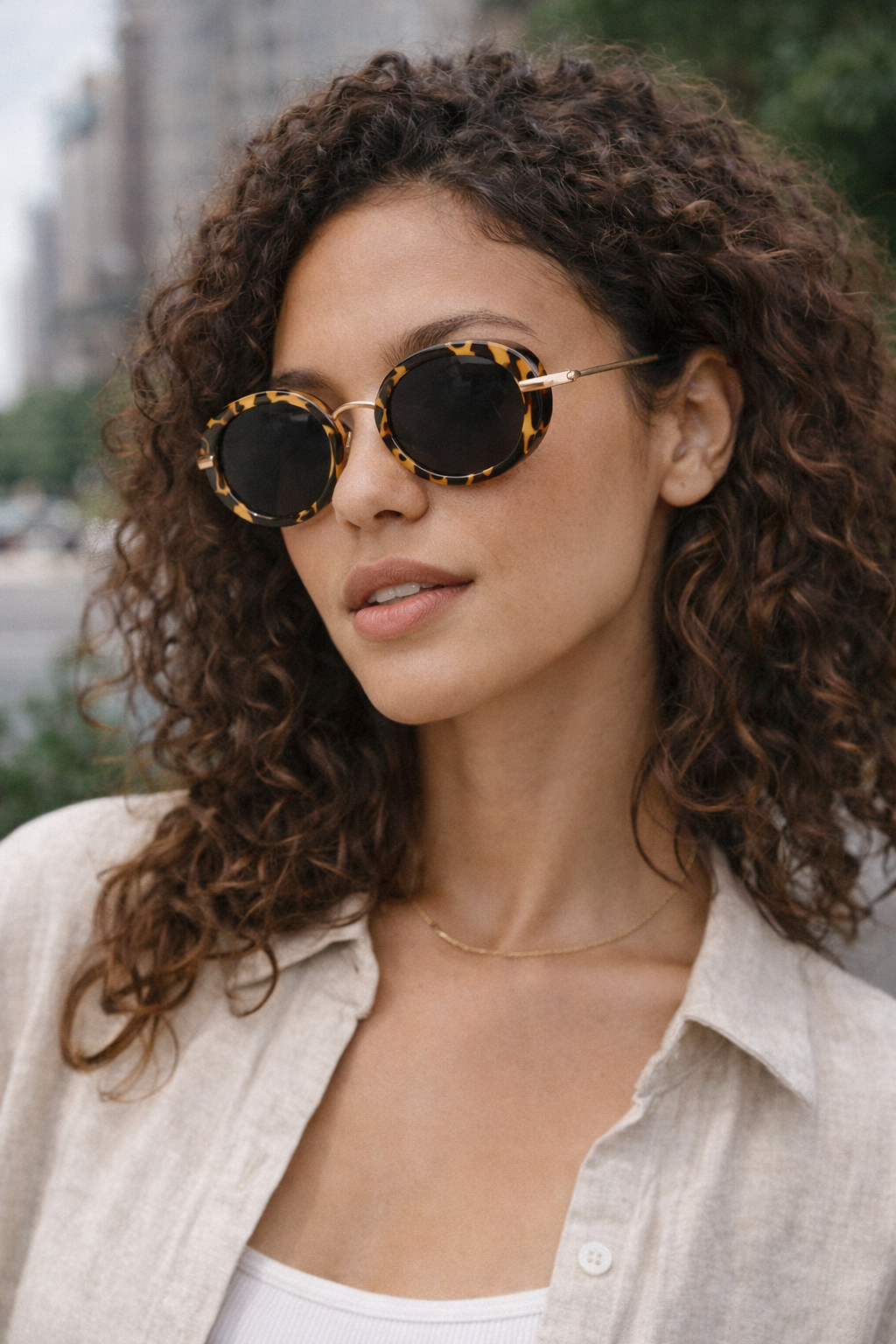 (Link 10)LondonLens Oval Sunglasses UV400 Protection Unisex Frame Lightweight Plastic No Metal Comfortable for Driving Travel Classic Trendy Design